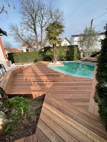 Idée de terrasse en bois exotique à Toulouse