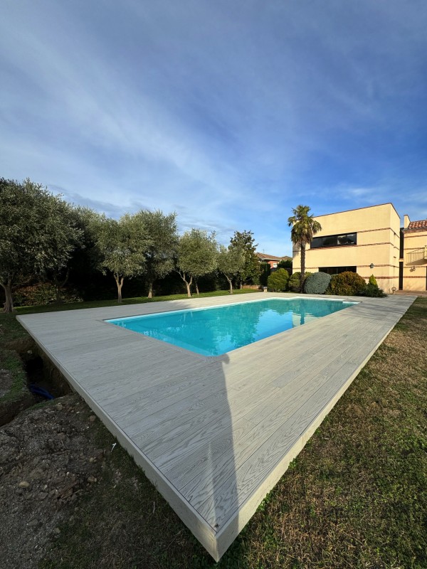Réalisation terrasse minérale imitation bois sur la commune de Toulouse